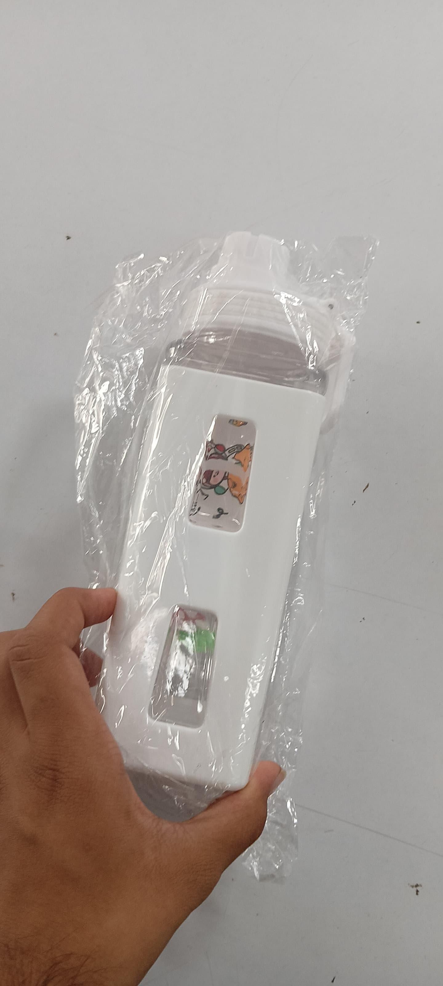 700ml Water Bottle with Lid and Straw